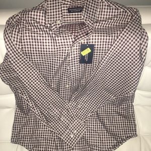 Roundtree and Yorke Men’s Dress shirt
